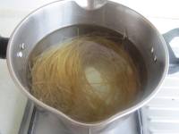 胡蘿卜粉條炒羊肉的做法步驟2