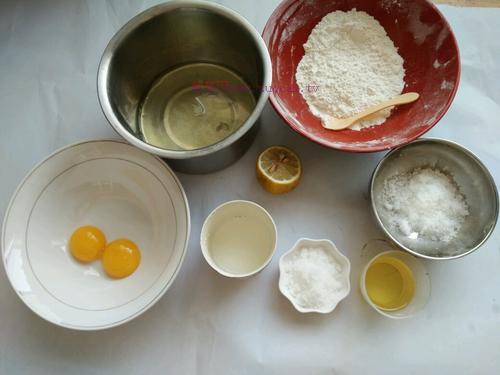 6寸戚風(fēng)蛋糕的做法