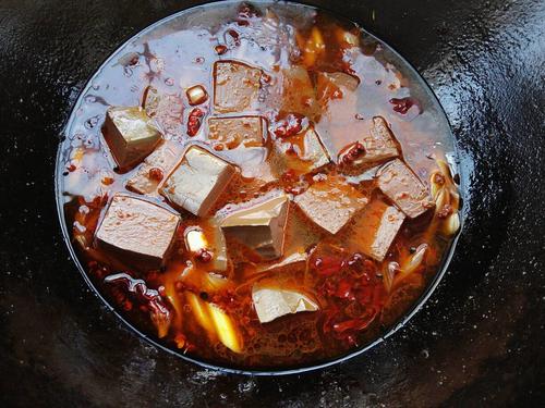 麻辣鴨血的做法