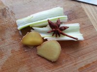 山藥烏雞湯的做法步驟4