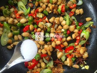 多圖詳解反傳統(tǒng)另類的酥香椒麻雞脯肉的做法步驟：7