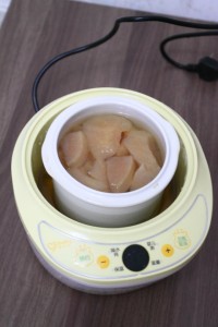 止咳潤(rùn)肺的冰糖雪梨銀耳羹的做法步驟5