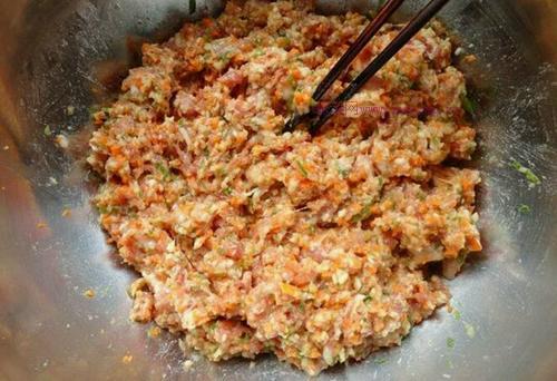 俄羅斯水餃的做法