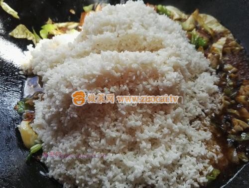 卷心菜燜飯（電壓鍋版）的做法