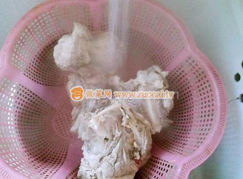 白蘿卜燉大骨頭的做法