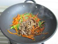 胡蘿卜粉條炒羊肉的做法步驟10