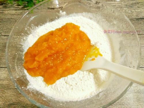 南瓜花樣饅頭的做法