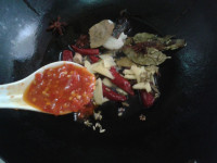 胡蘿卜燒排骨的做法步驟5