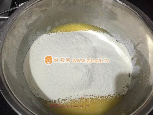 電飯煲戚風(fēng)蛋糕的做法