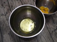 淡奶油巧克力戚風(fēng)的做法步驟3