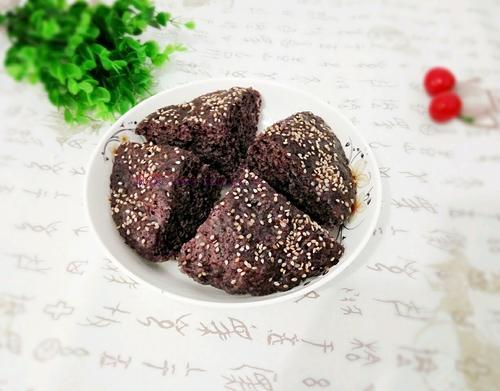 黑米發(fā)糕的做法