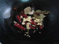 胡蘿卜燒排骨的做法步驟4