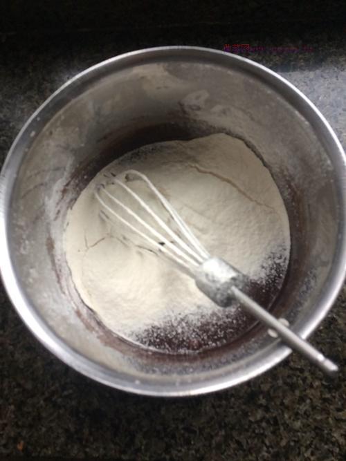 松軟的巧克力布郎尼蛋糕的做法