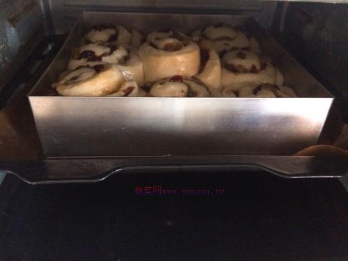 黃油水果面包卷的做法