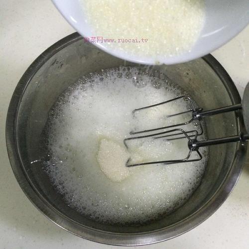 斑馬紋戚風(fēng)蛋糕的做法