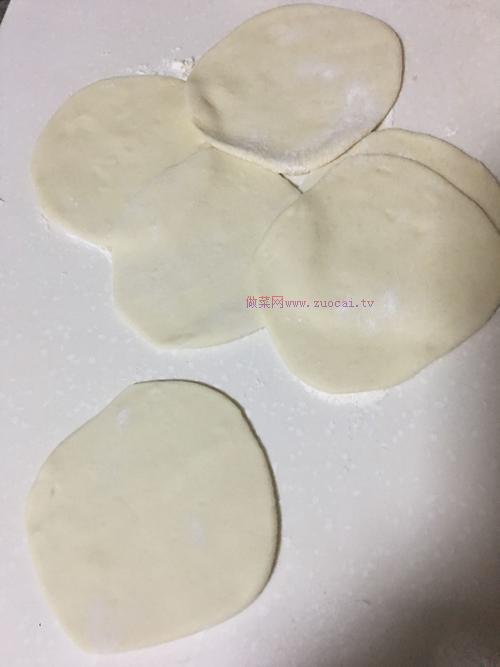 豆角胡蘿卜肉包的做法