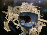 筍干燜鹵豬頭皮的做法步驟4