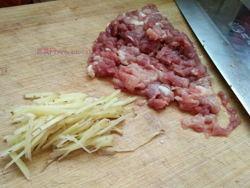 薺菜肉餃子餡的做法