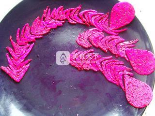 鳳凰呈祥【創(chuàng)意水果拼盤】的做法步驟：3