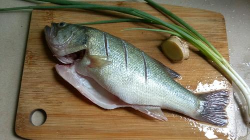 黃豆醬蒸魚(yú)的做法