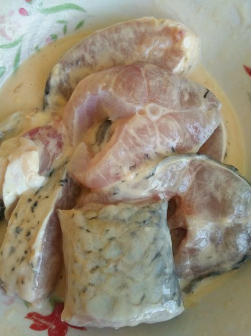 糖醋鯉魚(yú)段的做法