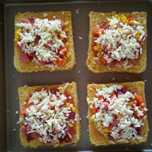 簡(jiǎn)單吐司披薩的做法