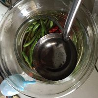 家鄉(xiāng)味的腌制四季豆的做法圖解9