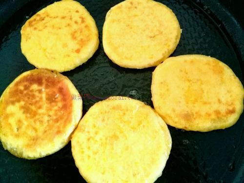 南瓜發(fā)面糖餅的做法