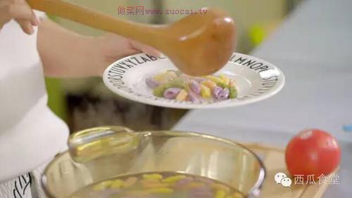 繽紛貝殼面的做法