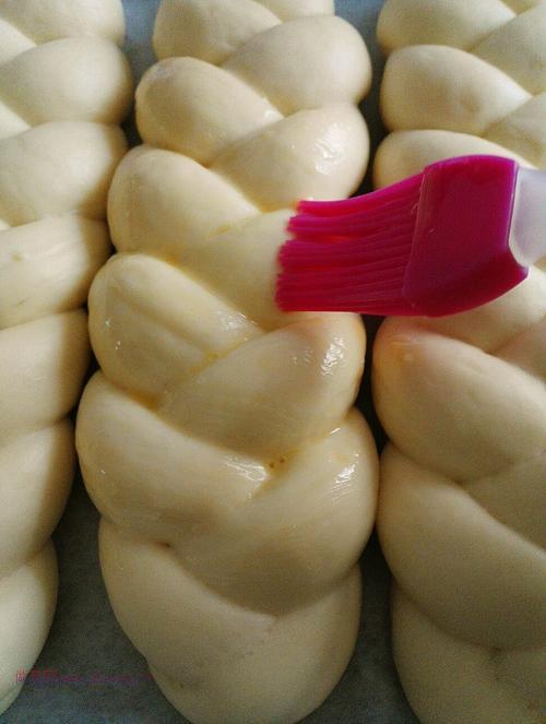 辮子面包的做法