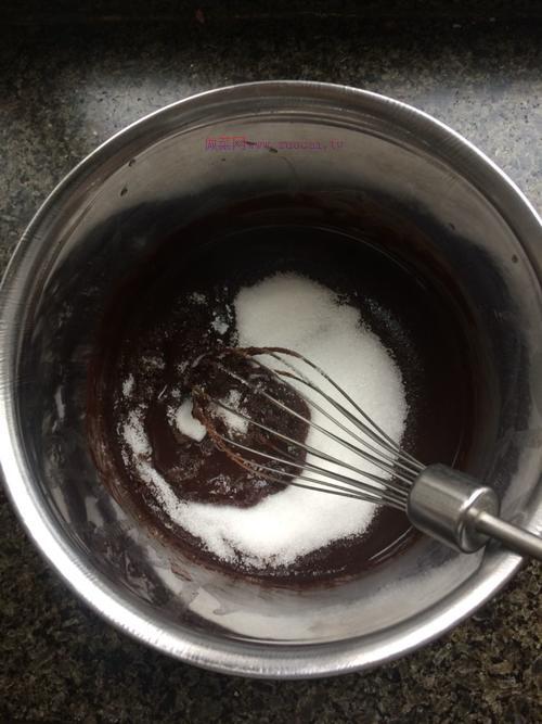 松軟的巧克力布郎尼蛋糕的做法