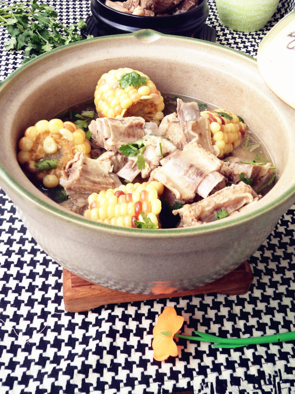 排骨玉米砂鍋煲