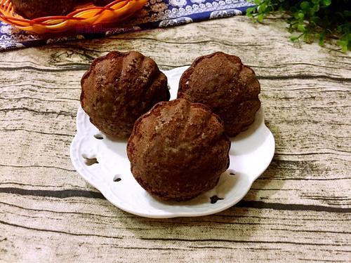 巧克力瑪?shù)铝盏案猓ㄓ衩子桶妫┑淖龇?/ data-W7MX=