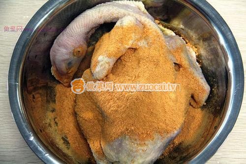 餐桌上雞情四射，比肯德基還美味的奧爾良烤雞的做法