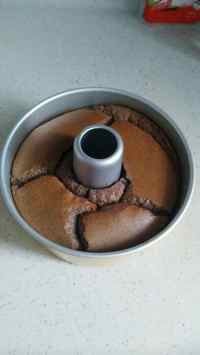 酸奶黑米戚風(fēng)蛋糕的做法步驟15