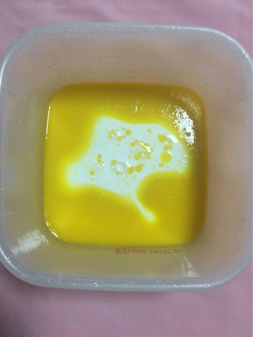 拉花戚風(fēng)蛋糕的做法