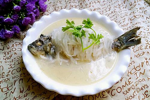 白蘿卜絲煮魚的做法