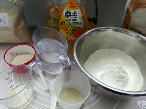 粗糧麥麩主食面包的做法