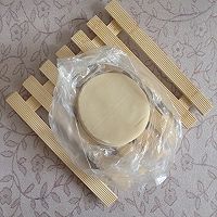 餃子皮的另類(lèi)吃法【油果】的做法圖解1