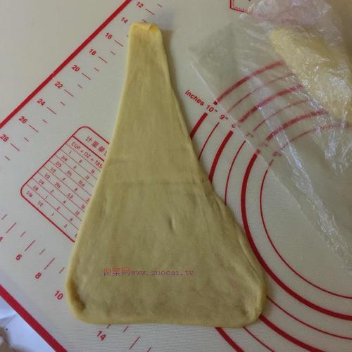 月牙面包（超級松軟拉絲）的做法