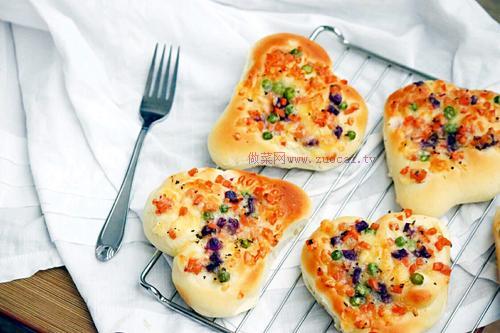 愛心雜蔬火腿面包的做法