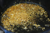 避風(fēng)塘炒蝦的做法步驟6