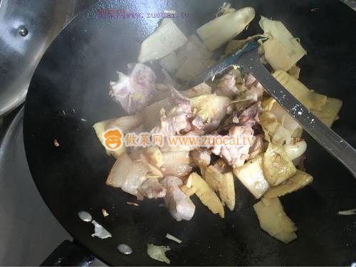 冬筍腌菜火鍋的做法