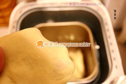 蔥香肉松排包的做法