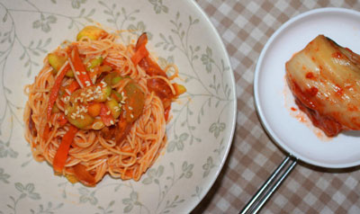 韓國(guó)辣拌面的做法，韓國(guó)辣拌面怎么做開胃爽口