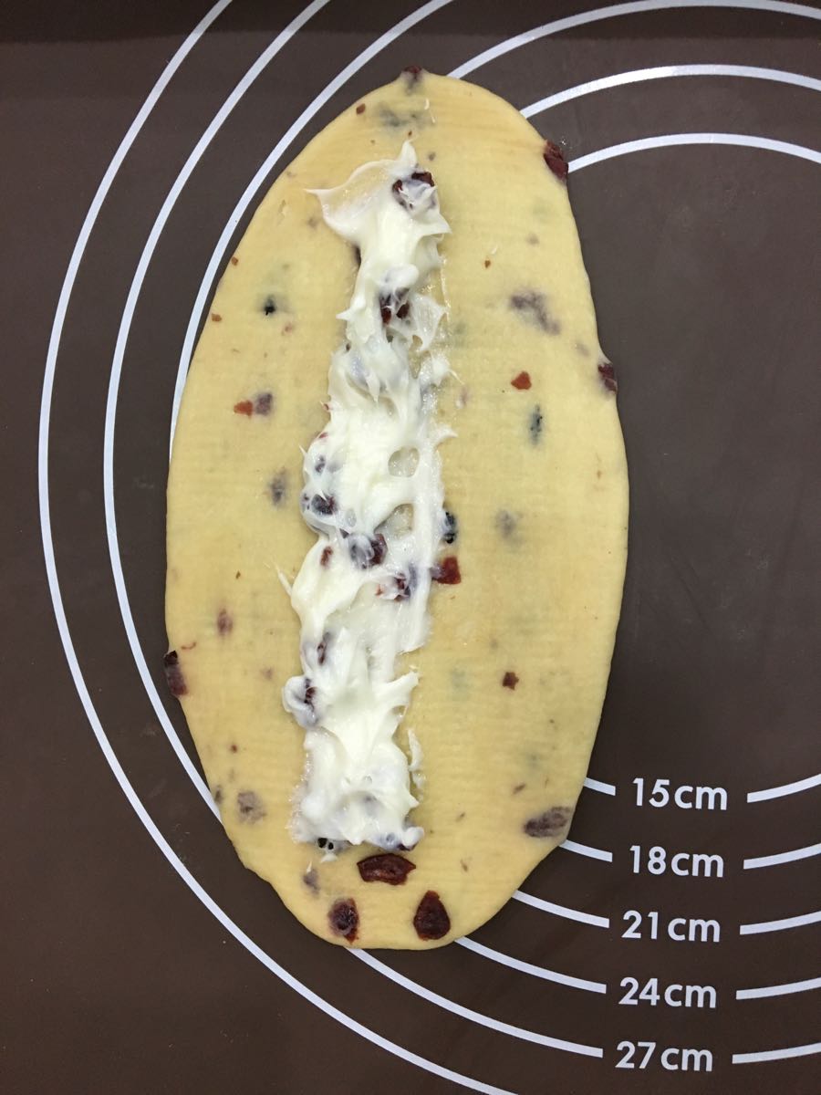 蔓越莓多多乳酪軟歐包