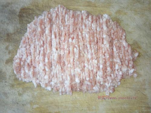 胡蘿卜肉包的做法
