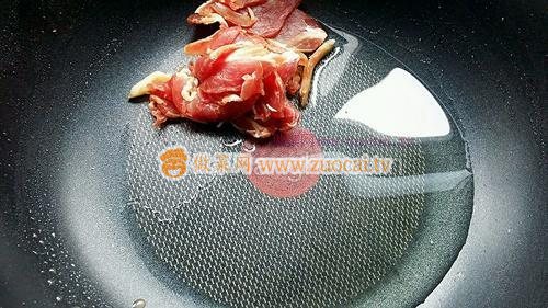 胡蘿卜炒臘肉的做法