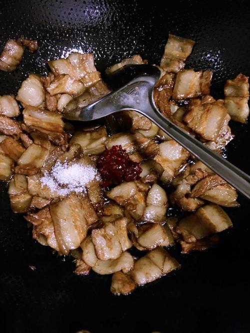 鹽菜回鍋肉的做法