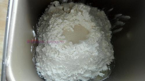 淡奶油龍貓擠擠面包的做法